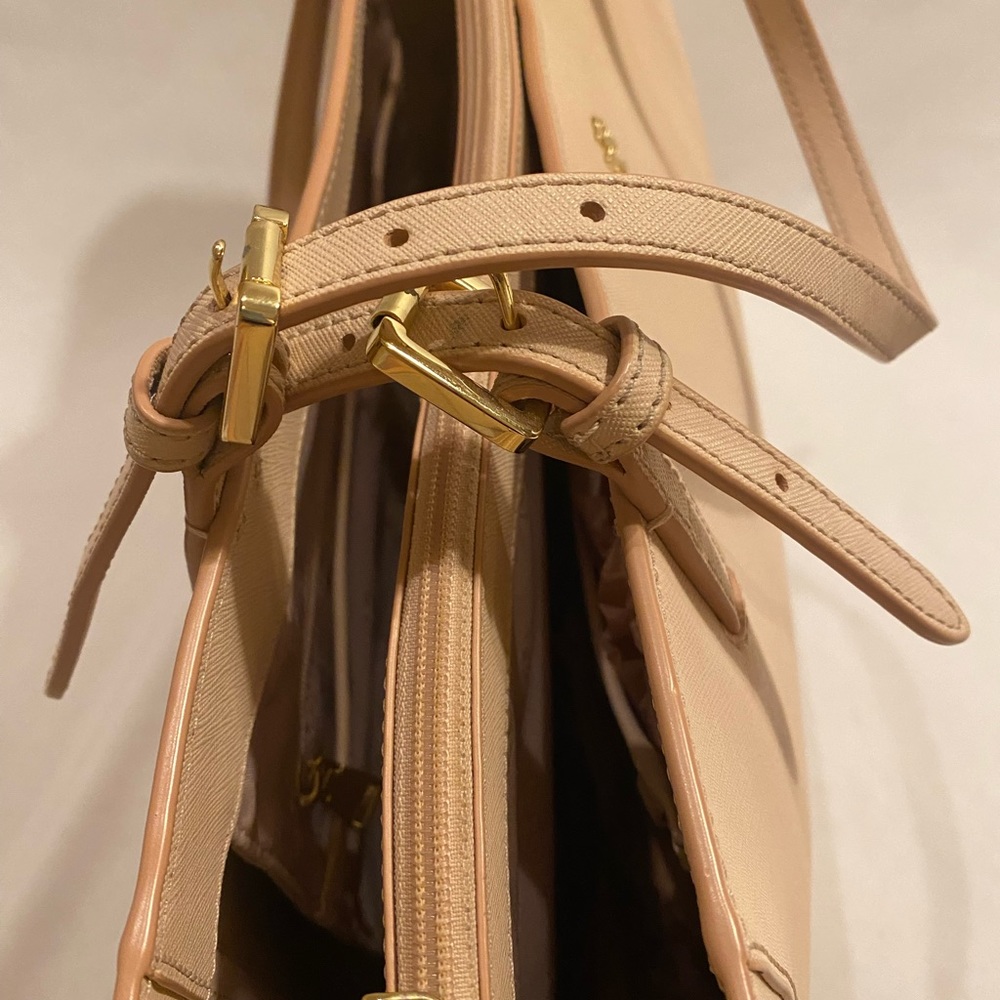 Tory Burch Cream Tote - Picture 6 of 10